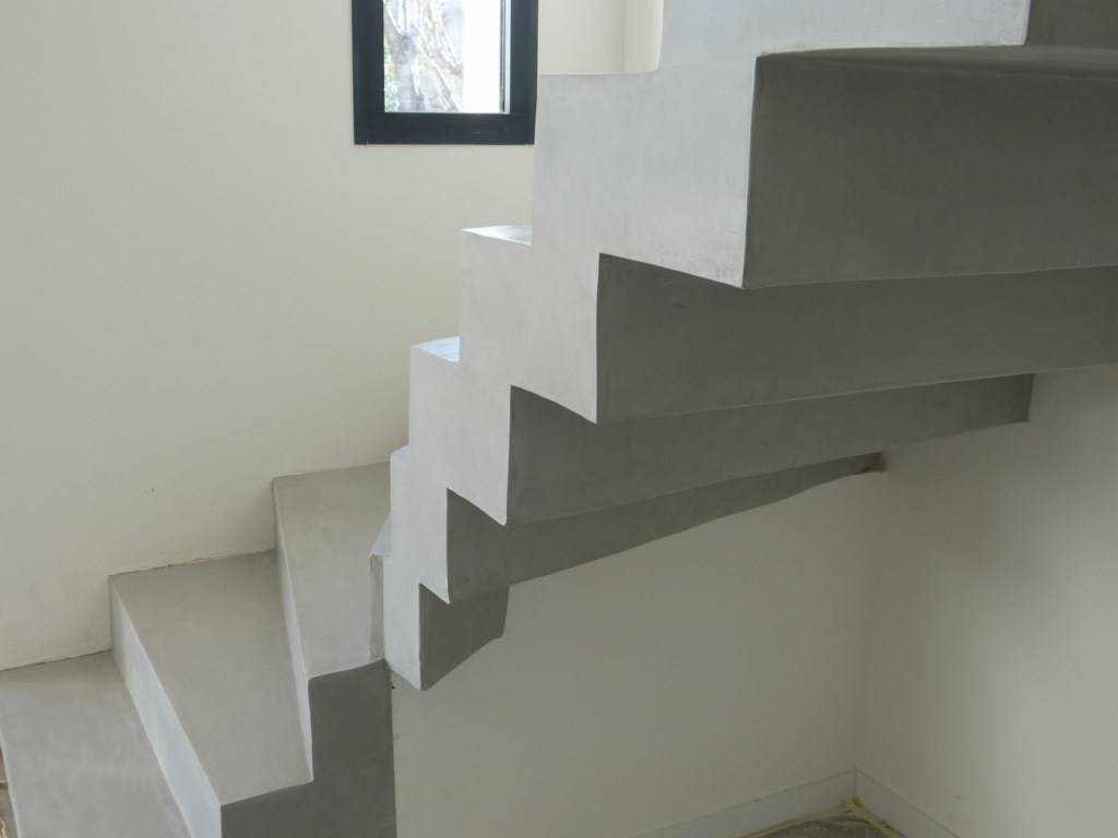 Création d'escalier en béton Saujon