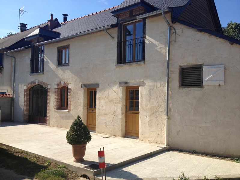 Enduit à la chaux taloché à Blanzay-sur-Boutonne